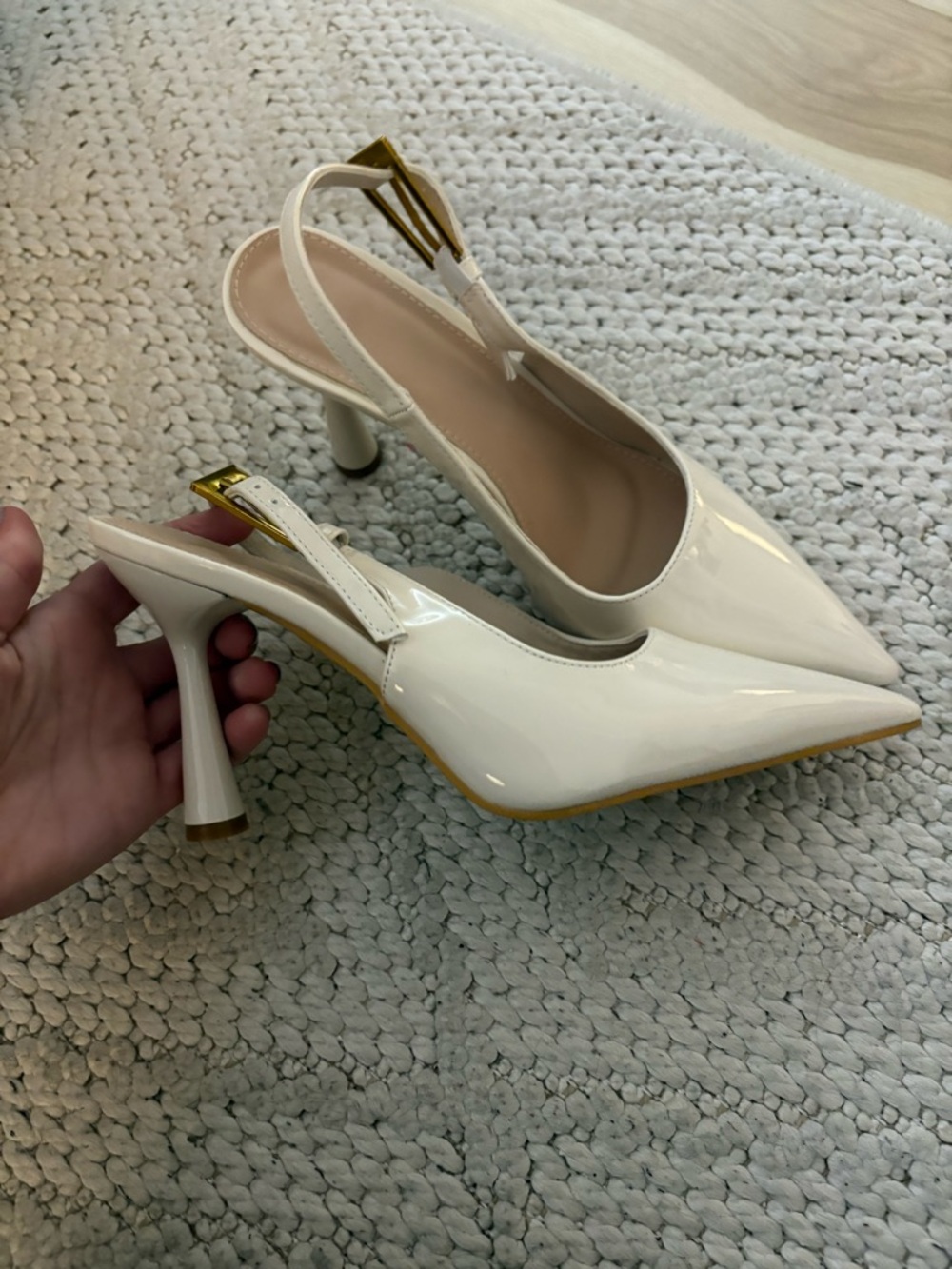 NEW patent  Slingback Pointed-Toe Heels in Cream white beige